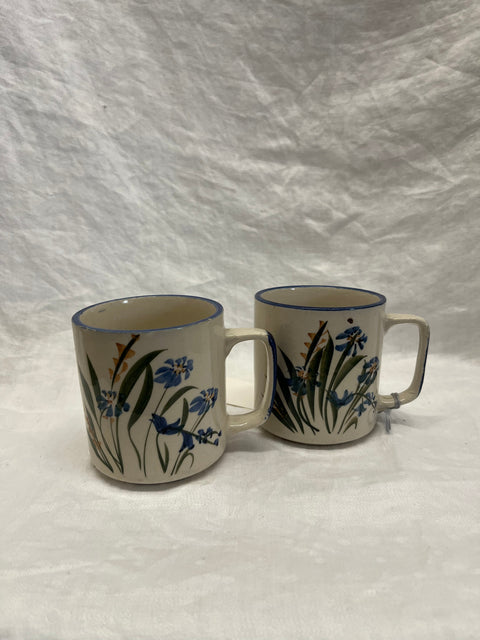 Vintage Flower Mugs